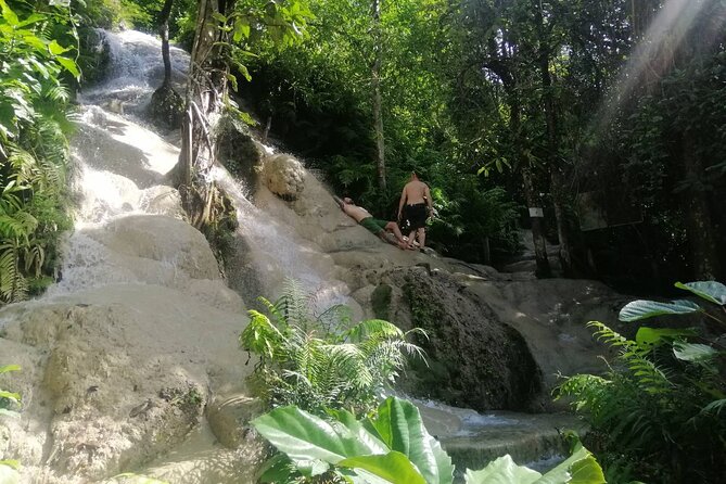 The Best Full Day Tour: Doi Suthep, Wat Phalat, Sticky Waterfall - Why this route works so well in one day