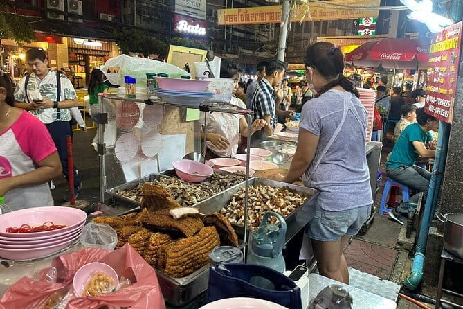 The Highest Rated Food Tour in Bangkok 10+ Tastings - The 40-year-old pork leg stop