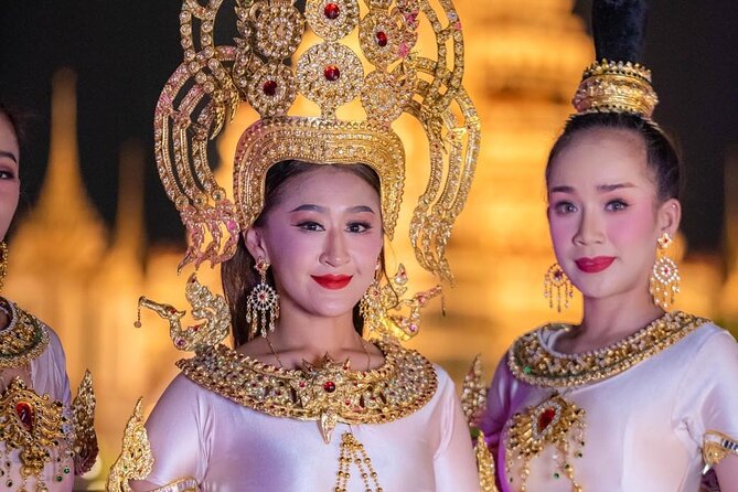 The Newest Luxury 5 Star Bangkok Chaophraya Dinner Cruise - Thai dance, live music, and a late-night party mood
