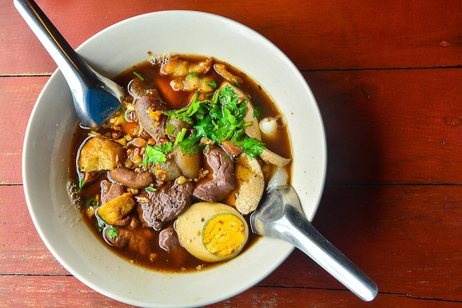 Timeless Thonburi Canal and Food Tour - Boat, public truck, and Wang Lang soup