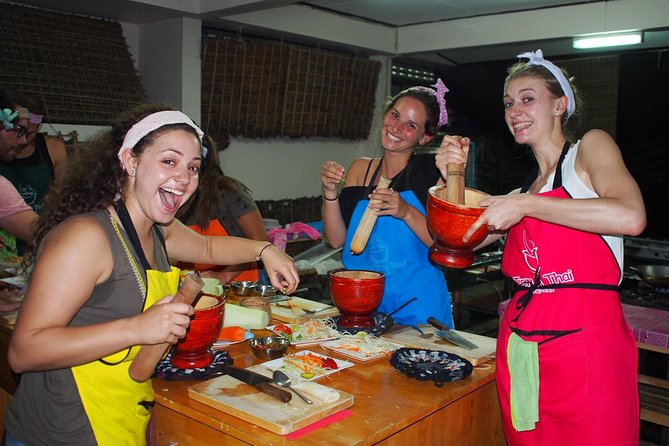 Tomyumthai Cooking Class in Chiang Mai - Choosing six dishes instead of watching a fixed demonstration