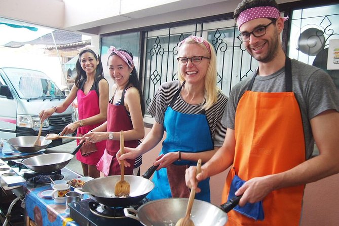 Tomyumthai Cooking Class in Chiang Mai - A friendly class with room for questions