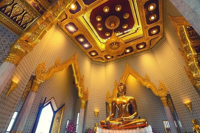 Top 3 Bangkok Temples: Multilingual Private Tour [EN,ES,DE,IT,FR] - A moving view of royal Bangkok