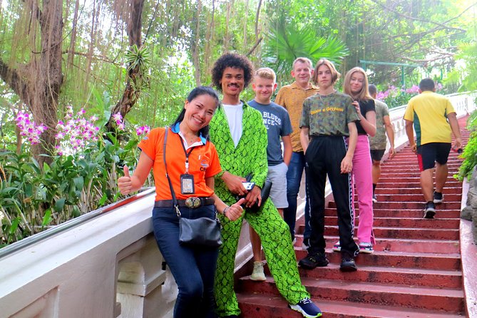 Tuk Tuk Bangkok Private Tour: WW2 Pad Thai, 360-Viewpoint, Chinatown (Pickup) - Chinatown food stops on Yaowarat Road