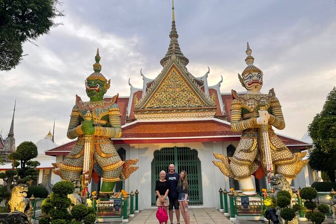 Tuk-tuk tour Bangkok by Night with Chinatown meal and hotel transfers - Wat Arun is a night view, not a temple visit