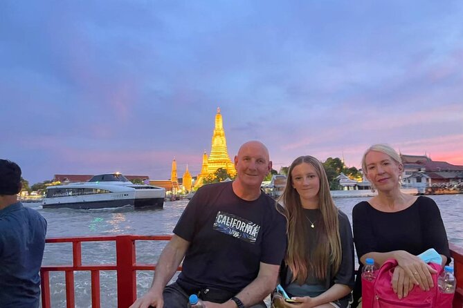 Tuk-tuk tour Bangkok by Night with Chinatown meal and hotel transfers - The Giant Swing gives you an old-town landmark