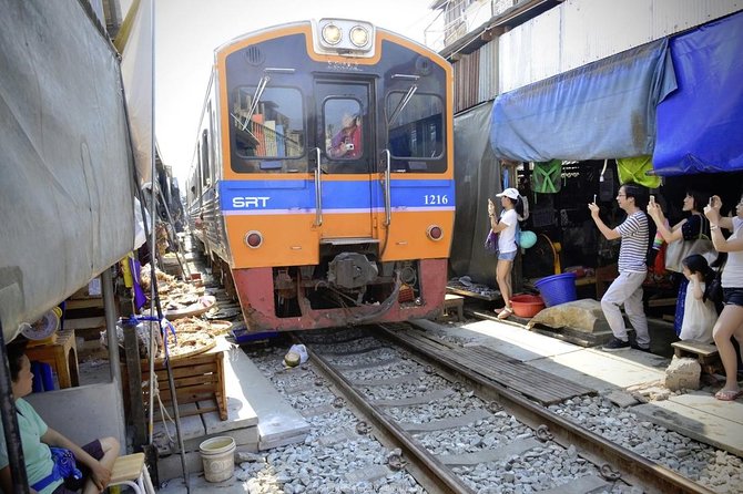 Unique Bangkok Markets: Train Market & Floating Market Adventure - Who will get the most from this experience?