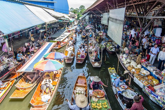 Unique Bangkok Markets: Train Market & Floating Market Adventure - Why the two markets work well together