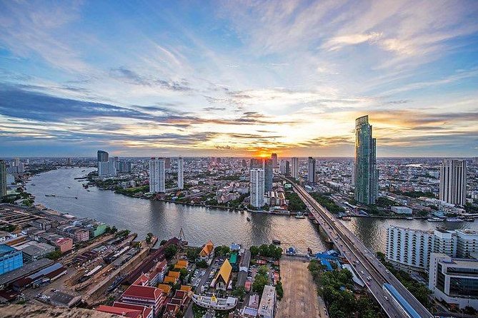 Walk over SKY at Kingpower SkyWalk Admission Ticket - Inside King Power Mahanakhon