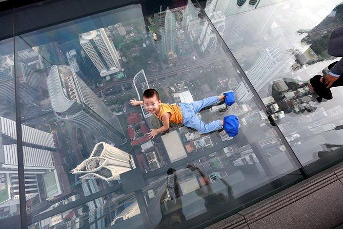 Walk over SKY at Kingpower SkyWalk Admission Ticket - Sunset timing and the crowd question