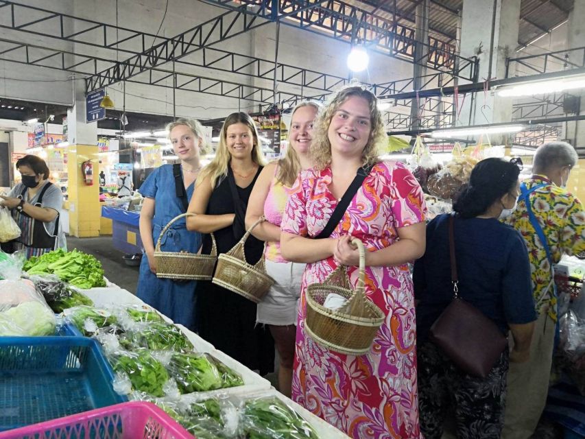 We Cook Thai Home Garden Cooking School - Who should book this Chiang Mai cooking class?