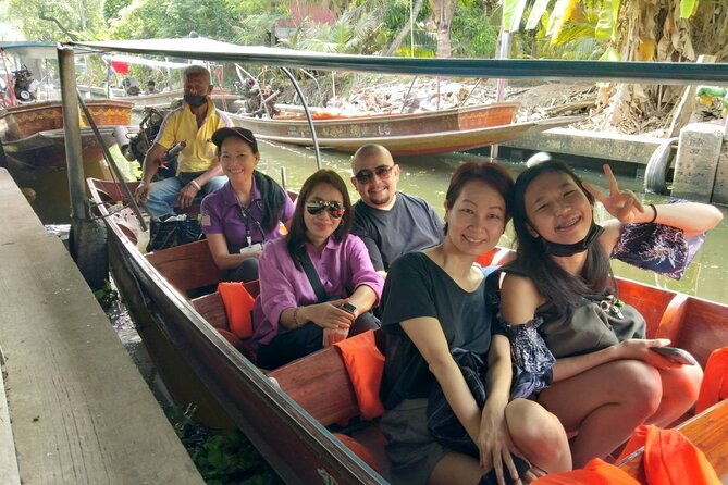 Wheelchair & Luxury Tour to Floating & Railway Markets - Why the railway market is the day’s big moment