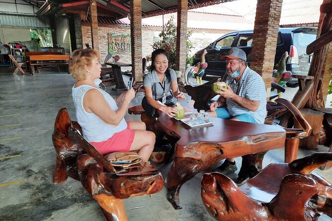 Wheelchair & Luxury Tour to Floating & Railway Markets - How to get the most from the day