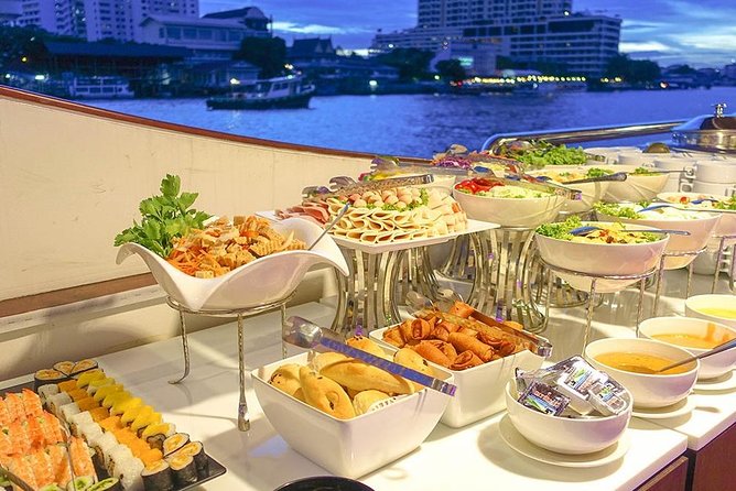 Wonderful Pearl: Bangkok's Dinner Night Cruise - The buffet: broad choice, uneven expectations