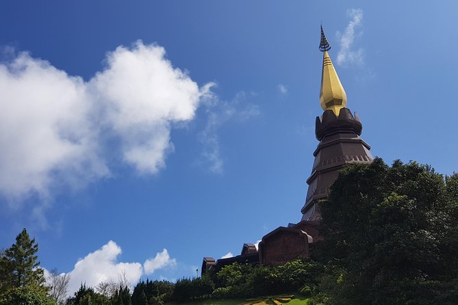 Wow! Doi Inthanon National Park Adventure, Lunch & Entry Included - Doi Inthanon summit and the short forest trail