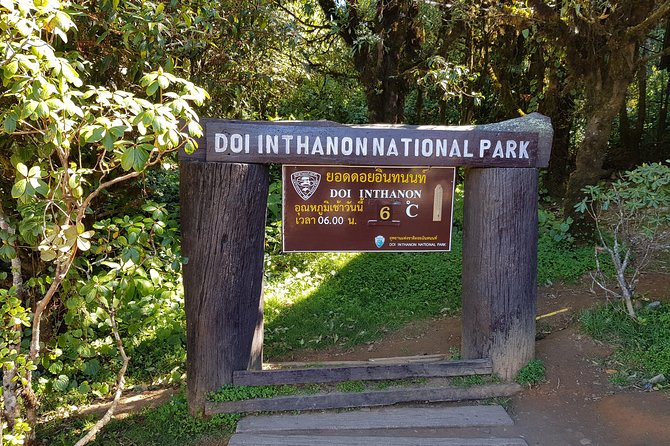 Wow! Doi Inthanon National Park Adventure, Lunch & Entry Included - Wachirathan Falls: the loud opening stop